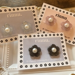 [雑誌　PECHE 掲載] デイジー　モチーフ　フラワー　ピアス　ラメ　20mm ✳︎ イヤリング　変更可能(オプション選択)