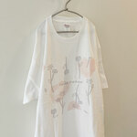 水彩タッチ　フラワープリント　ゆったり　Tシャツ　