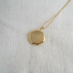 ロケットペンダントネックレス