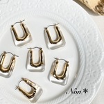 再販【2個】importピアス　クリア