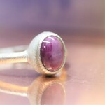【・様専用】一点物　ころんと天然ルビー1.7ct　アンティークテクスチャ　シルバー925　