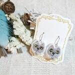 在庫処分セール 30%off 1450円→1015円 グレー猫の 刺繍 ピアス ・イヤリング (送料込み)