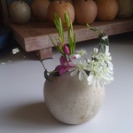 ３つ穴花器　12