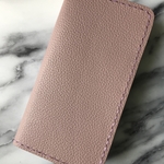 牛革シュリンク　ピンクベージュ　iPhone全機種対応