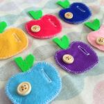カラフル☆リンゴの知育ボタン練習