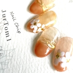 Jurtom54ネイルチップ　クリアー透け感　フレンチミラーフラワーネイル　ブライダルネイル　くすみオレンジ色ネイル　花　オレンジネイル　手描きネイル