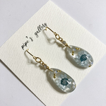 水の中に沈んだブルーのお花のピアス  イヤリング