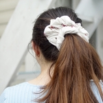 【送料無料】🌸 "Flora" Scrunchie (フローラ　シュシュ) 🌸