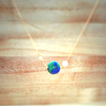 地球と月と星 (天然石と真珠のネックレス)