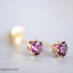 14kgf*rosé ガーネット(6本爪/3mm) ピアス