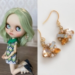 ドール用💐ビジューピアス💍はちみつブラウン🍯キラキラ 宝石ピアス ブライス