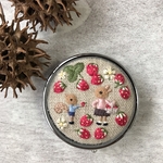 刺繍ピルケース、小物入れ