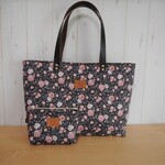 macwyumeさま専用　リバティ　フェリシテのココアブラウンの大きめトート＆ポーチ　　