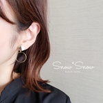 ▽new in▽スクエアゴールド※デザインフープノンホールピアス