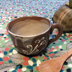 茶色のマグカップ