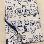 おすまし猫　生成り　文庫サイズ　ブックカバー