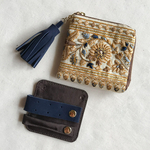 刺繍リボンのジュエリーポーチ　ベージュ×ネイビー 