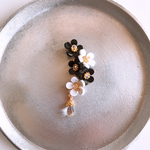 monotone flower＊イヤーカフ