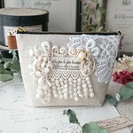 ナチュラルフレンチなリネンとレースのミニポーチ　レースキラキラポーチ