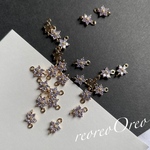 petit stone flower connector * Crystal