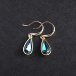 Swarovski エメラルドグリーン フックピアス
