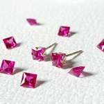【JORIE】ルビー　earrings（4mm/4爪）刻印あり　14kgf シルバー925