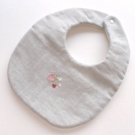 生地が選べるワンポイント刺繍スタイ〜Strawberry〜【ラウンドタイプ】