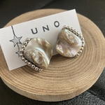 ぽこぽこシェル×小さなシルバーパールピアス・イヤリング