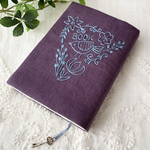 刺繍ブックカバー文庫本　パープル鳥と花