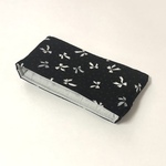 送料込☆ふわふわスマホポーチ・スマホのおうち（ブラックリボン)