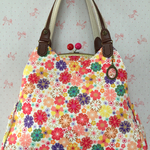 華やかお花のがま口バッグ（L）