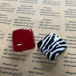 ゼブラ×レッドピアス　イヤリング