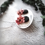 Blackbeads and Lotusflower Pierce