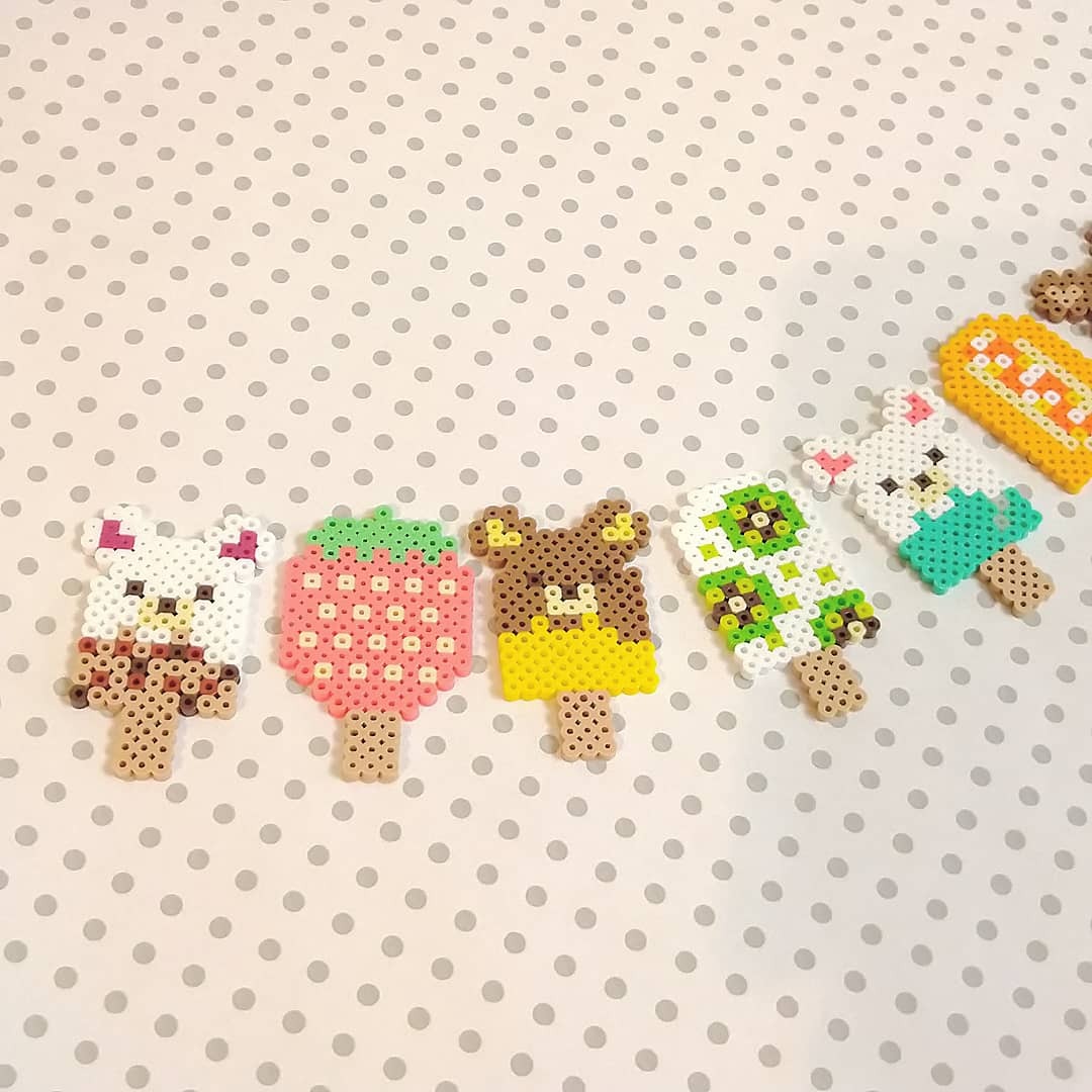 最安価格 アイロンビーズ MI - はんぶんクマちゃんアイスバー▽ガーランド ファッション雑貨