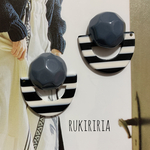 RUKIRIRIA #549 モノトーンボーダーグレーピアス  大ぶりピアス 大ぶりイヤリング 
