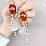 べっ甲マーブルと花びらオーロラの2wayピアス