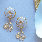 再販×12「 Bloom 」イヤリング/ピアス *チェコガラスボタン・花・花束・透明・クリア・魔法・ガラス・ゴールド・大ぶり*