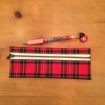 赤色タータンチェック＊レトロな筆箱＊ペンケース＊内側ラミネート