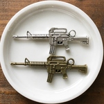 4個セット！【アンティークブロンズ】銃・ライフルのチャーム・アクセサリーパーツ・武器/型番876－B（4個セット）