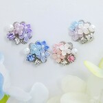 あじさいと雨粒のかけらピアス ＊つまみ細工＊