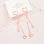 ビジューとハートのチェーンイヤリング　　　　　　　　　　　　　　　　　　　　　　　　樹脂イヤリング樹脂ピアス金属アレルギーピンクゴールドビジュー