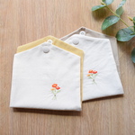 【手刺繍のマスクケース (f.ポピー × beige/yellow)】