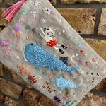 ジンベイザメの親子の刺繍ファスナーポーチ♪