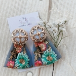 ✳︎ ときめきはなやか 刺繍リボン ヴィンテージボタン ピアス ✳︎
