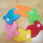 再販)魚を繋げよう😄    ボタンの練習に😊 
