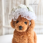 ふわふわヘッドドレス≪ホワイト花≫　　犬猫用アクセサリー　写真撮影　犬チョーカー　トリミング　首飾り　ヘッドアクセ　ベビーヘッドドレス　うちの子　結婚式