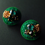 ＜Stella～遊び好きの星～＞刺繍ピアス「ジュエルJewe/Forest」★ロングポスト/アレルギー対応変更可能