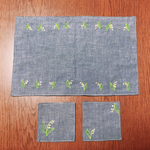 かわいいすずらんの刺繍入り🌸ランチョンマット&コースター
