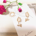 再販多数どこよりもお安く❣️ꫛꫀꪝ✧‧高品質silver925刻印入／輝くチューリップ🌷︎／薔薇のつぼみ／繊細なジルコニア付ピアス／ベージュcolorのストーン 