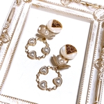【SALE】白×ゴールドピアス